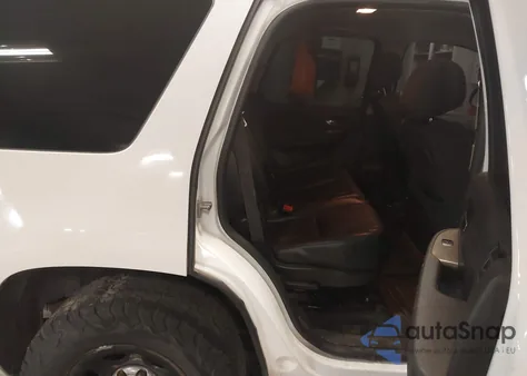 2014 Chevrolet Tahoe Commercial Fleet z USA, uszkodzony, nr VIN 1GNLC2E07ER188521